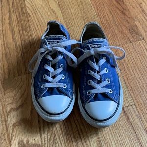 blue converse shoes